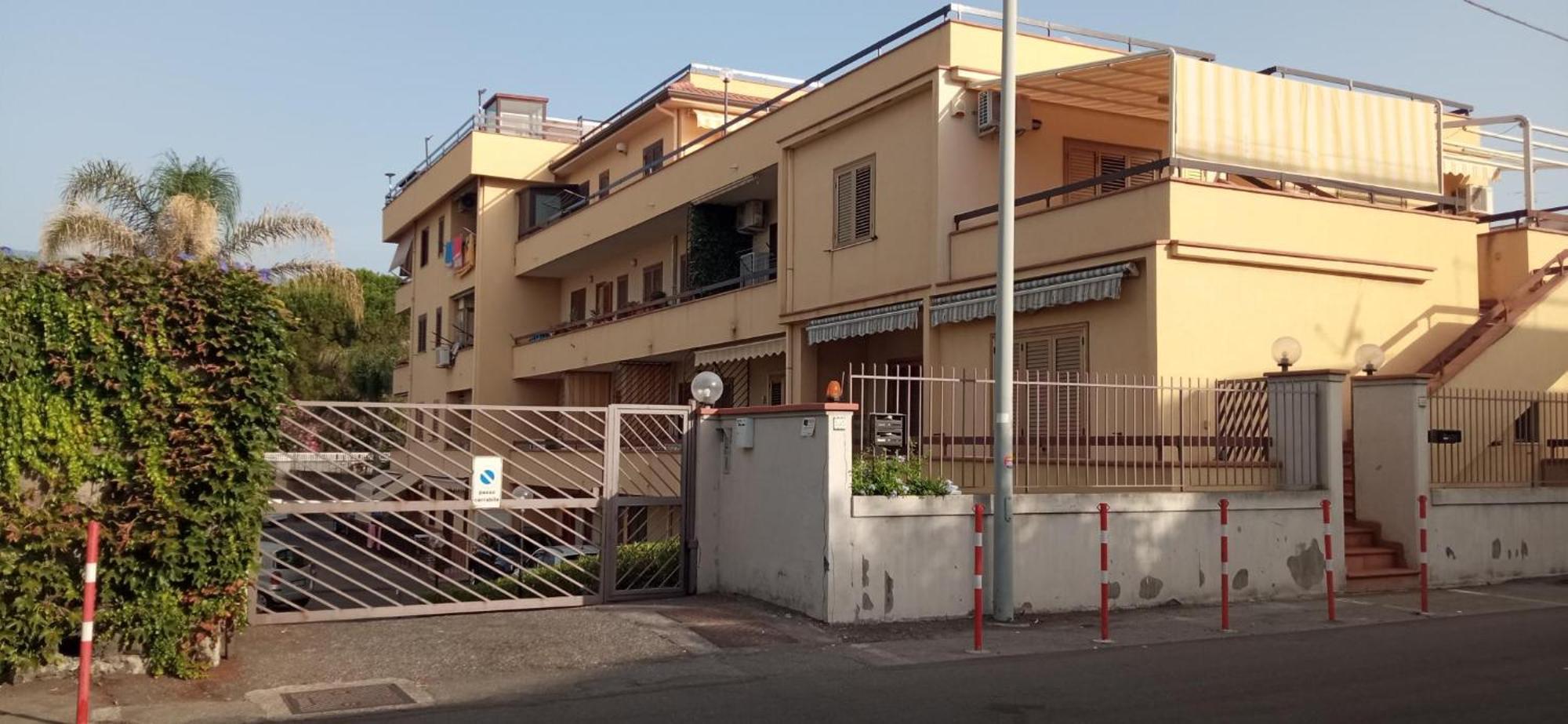 Holiday Home Tropicana Mascali Exterior photo